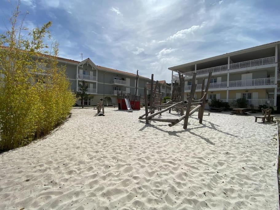 Maison Typee Arcachonnaise Avec Piscine Commune La Teste-de-Buch Eksteriør bilde